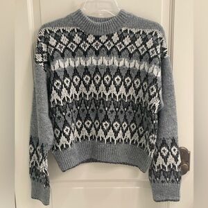 BNWT MANGO jacquard knit sweater. Gray with black and white design. Sz M